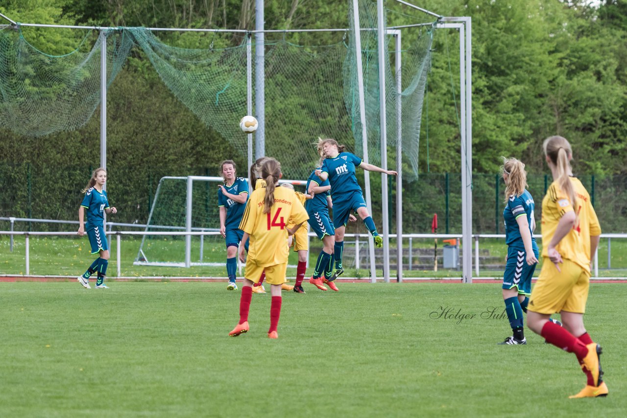 Bild 261 - B-Juniorinnen VfL Oldesloe - JSG Sdtondern : Ergebnis: 2:0